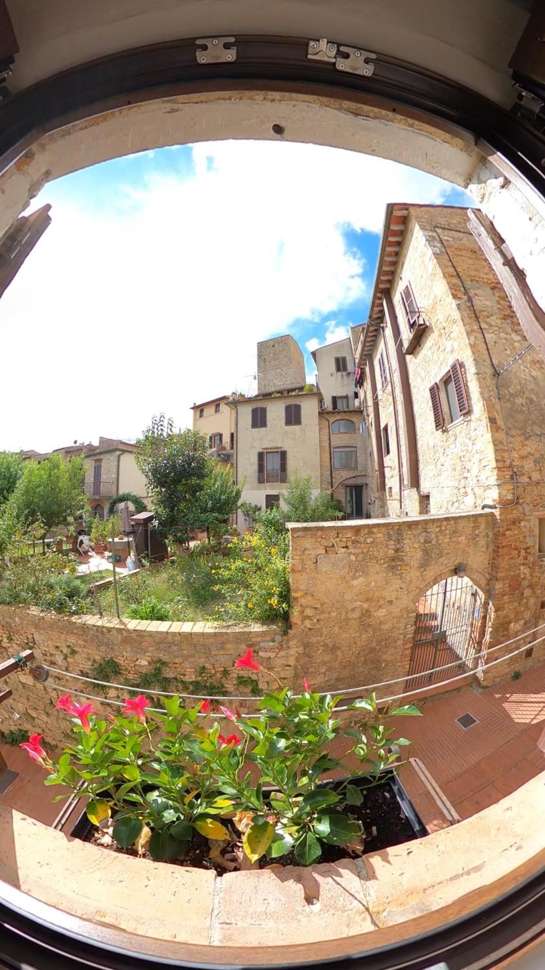 Casa Nel Centro Storico Lejlighed San Gimignano Eksteriør billede